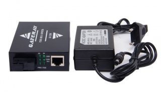 Медиаконвертер Gateray GR-220B WDM 10/100/1000Base-TX/1000Base-FX, TX 1550 нм/RX 1310 нм, SC, 20 км Медиаконвертер Gateray GR-220B WDM 10/100/1000Base-TX/1000Base-FX, TX 1550 нм/RX 1310 нм, SC, 20 км