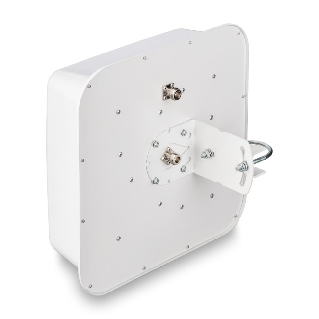 Широкополосная 2G/3G/4G MIMO антенна 15 дБ KAA15-700/2700 Широкополосная 2G/3G/4G MIMO антенна 15 дБ KAA15-700/2700